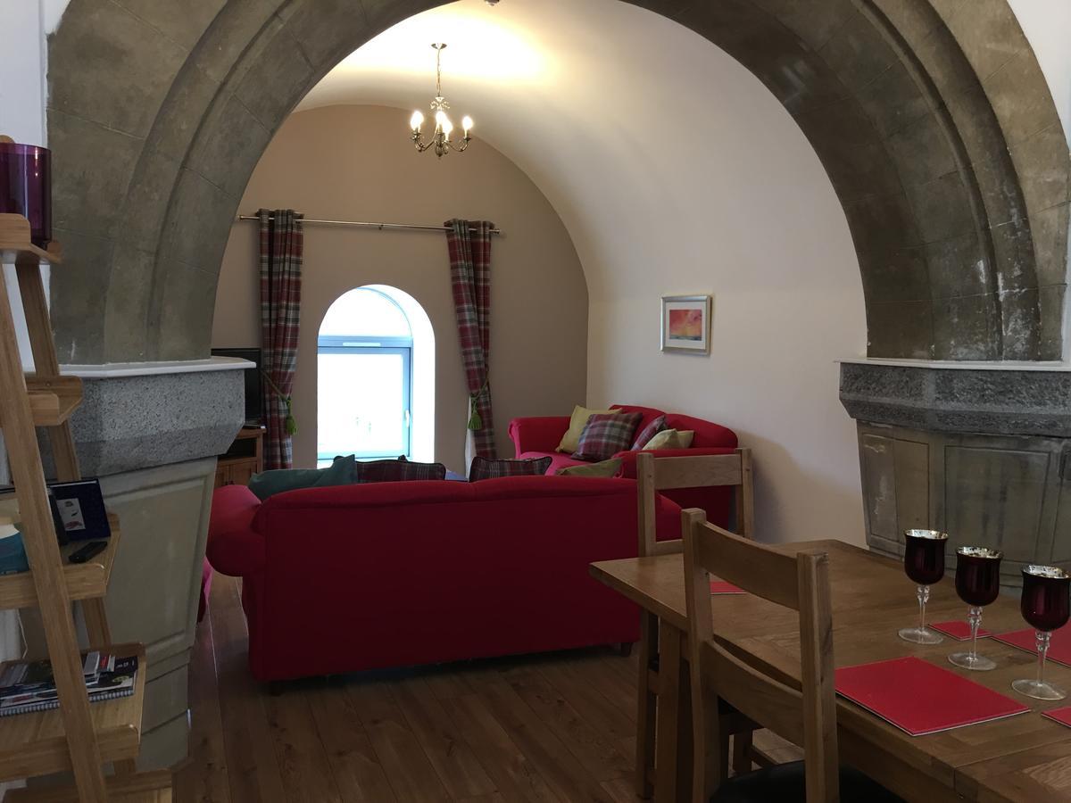 The Highland Club Hotell Fort Augustus Exteriör bild